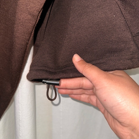 90° brown sweater with bungee cord adjustment - Picture 3 of 3